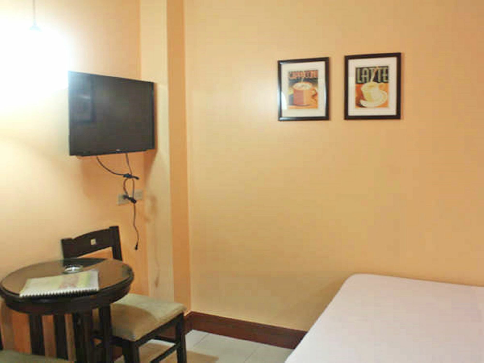 Vista Apartelle Makati City Exteriör bild